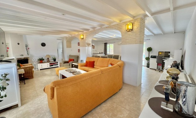 Herverkoop - Villa -
Dolores - Comunidad valenciana