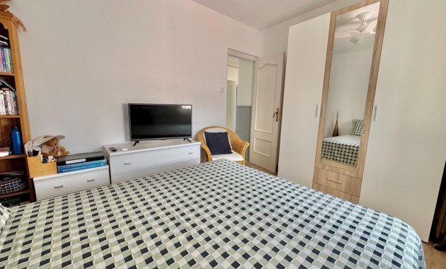 Herverkoop - Villa -
Dolores - Comunidad valenciana