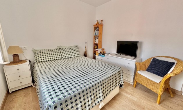 Herverkoop - Villa -
Dolores - Comunidad valenciana