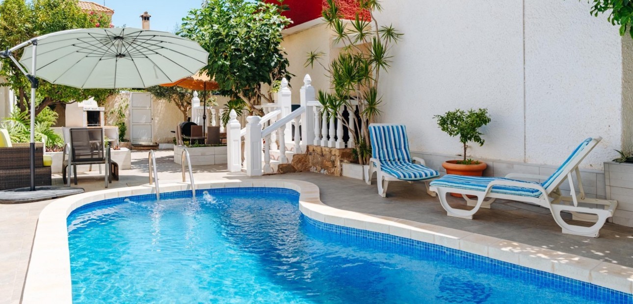 Herverkoop - Villa -
Torrevieja - Los Frutales