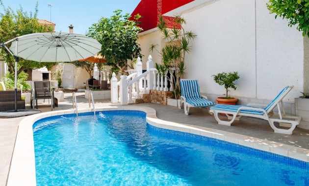 Herverkoop - Villa -
Torrevieja - Los Frutales