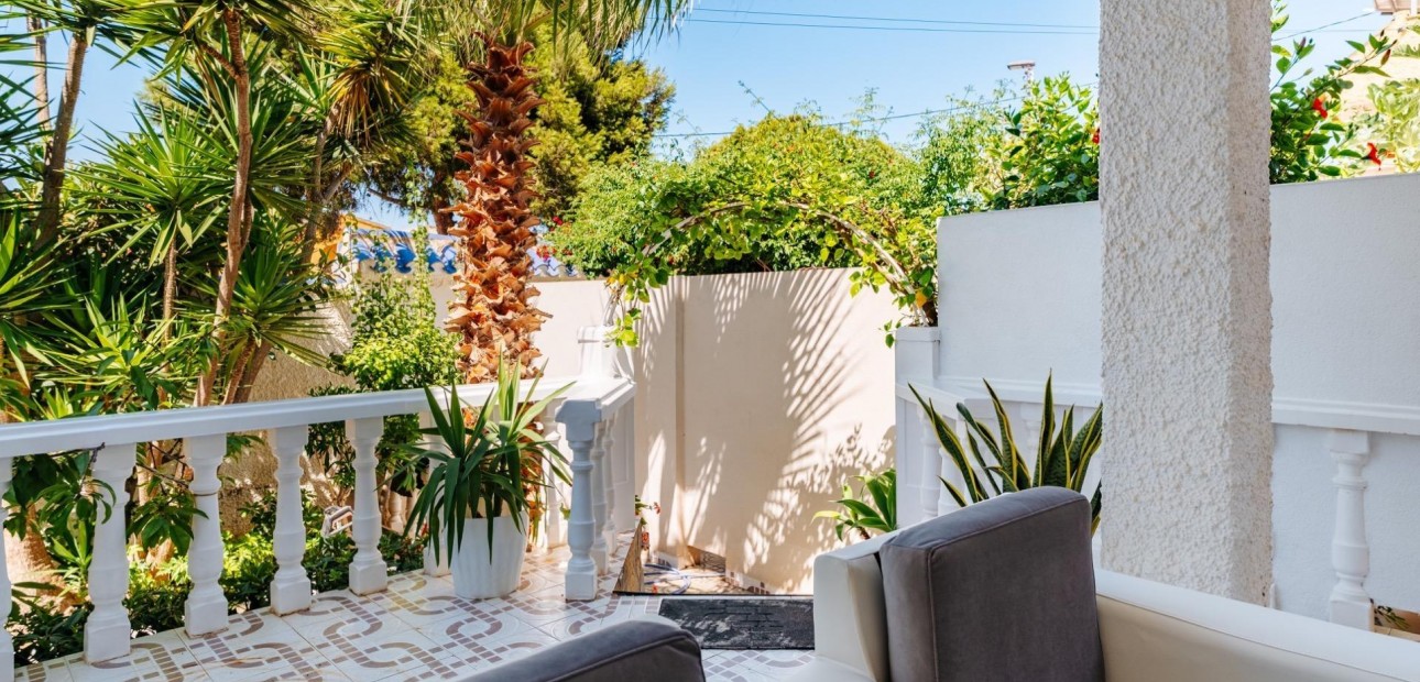 Herverkoop - Villa -
Torrevieja - Los Frutales