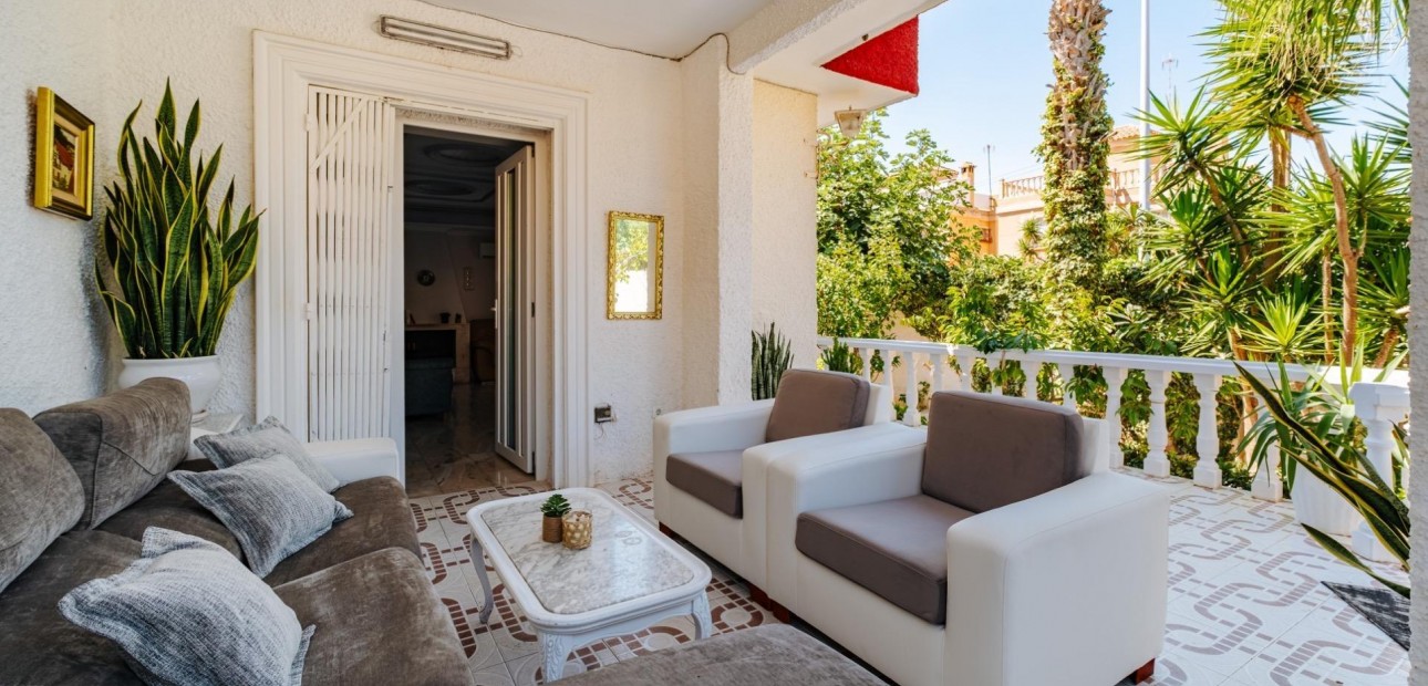 Herverkoop - Villa -
Torrevieja - Los Frutales