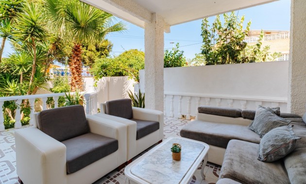 Herverkoop - Villa -
Torrevieja - Los Frutales