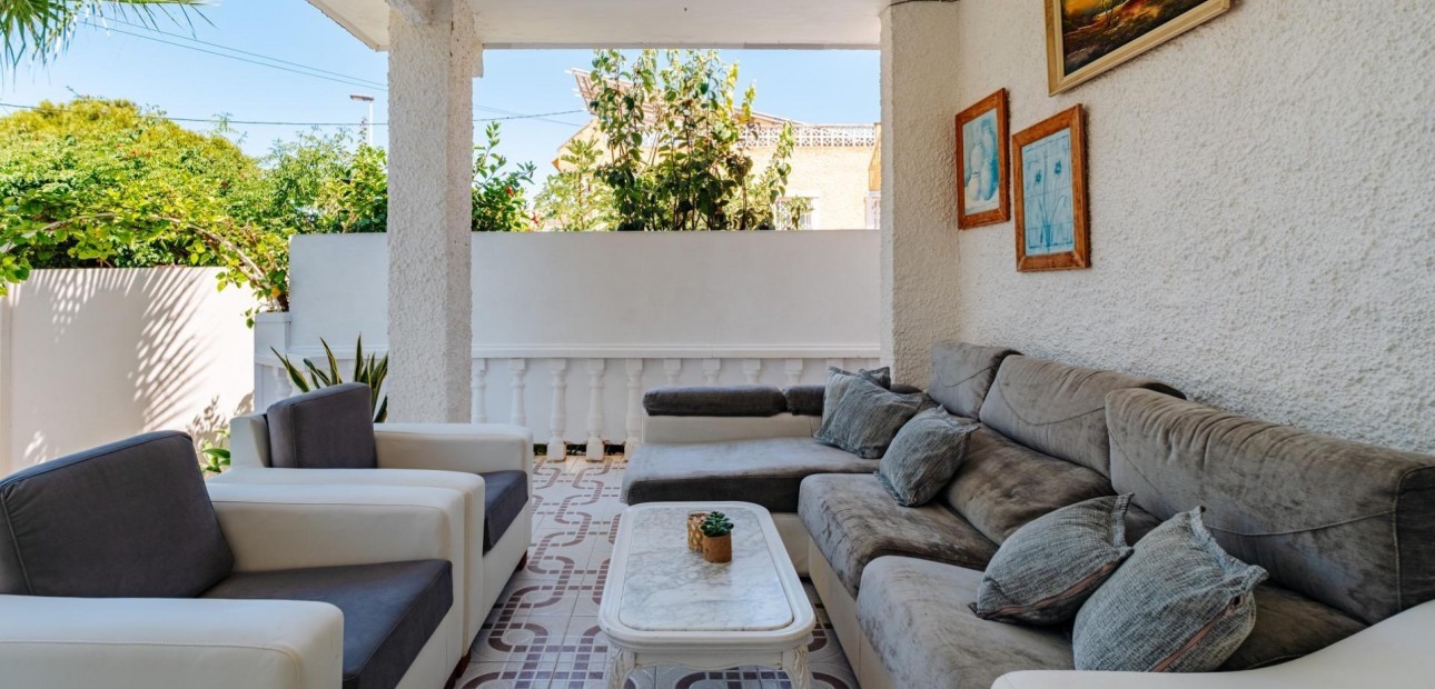 Herverkoop - Villa -
Torrevieja - Los Frutales