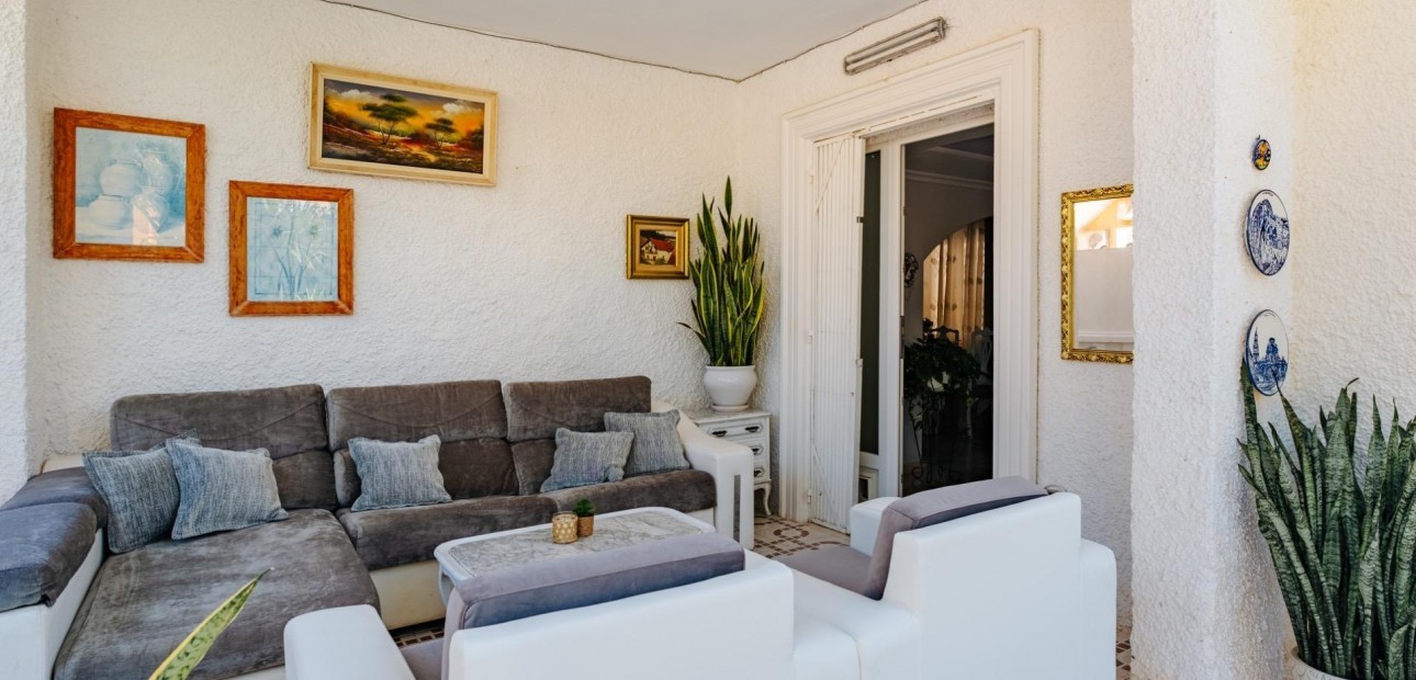 Herverkoop - Villa -
Torrevieja - Los Frutales