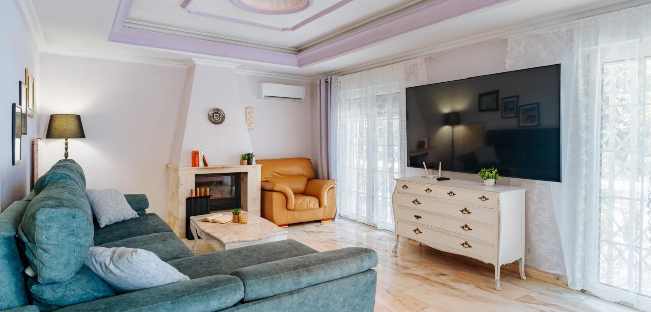 Herverkoop - Villa -
Torrevieja - Los Frutales