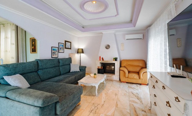Herverkoop - Villa -
Torrevieja - Los Frutales