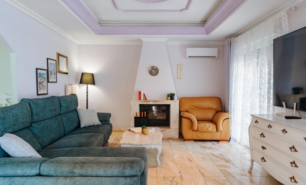 Herverkoop - Villa -
Torrevieja - Los Frutales