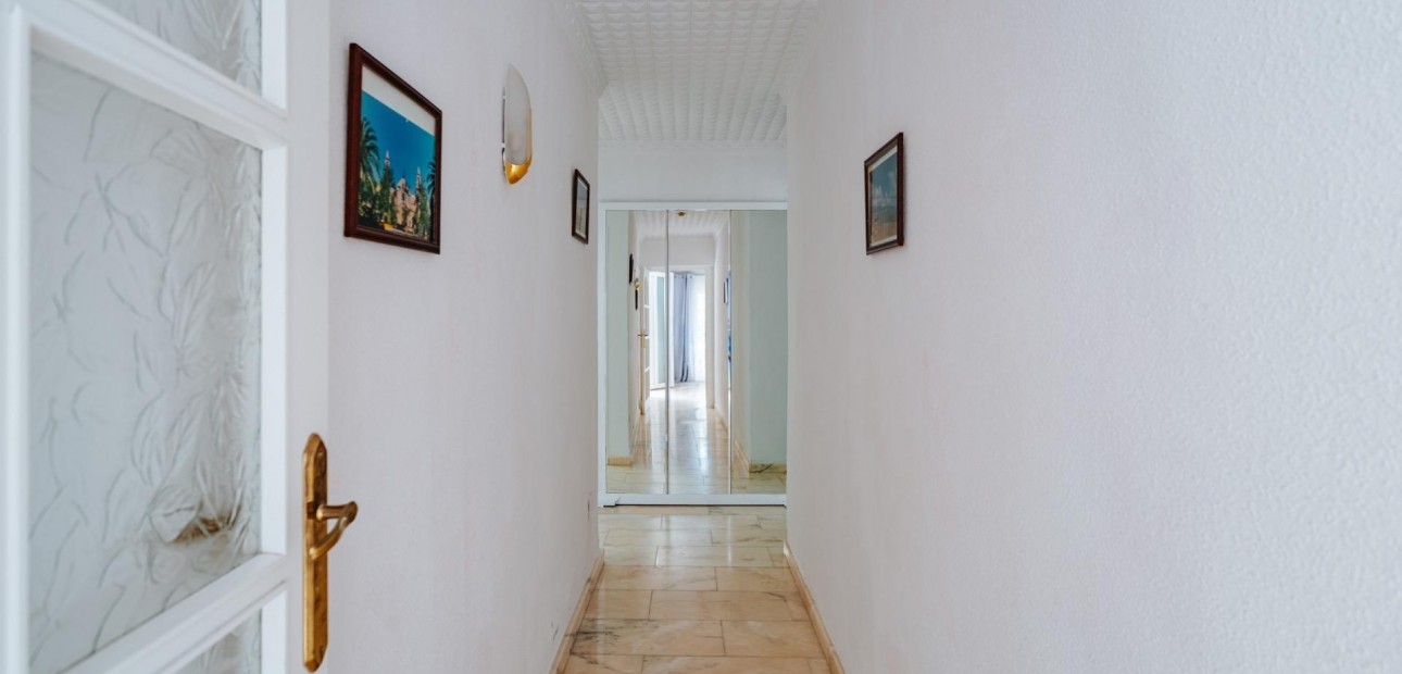 Herverkoop - Villa -
Torrevieja - Los Frutales