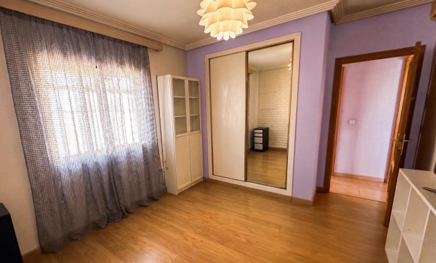 Herverkoop - Villa -
Orihuela - Urbanización Perla del Mar