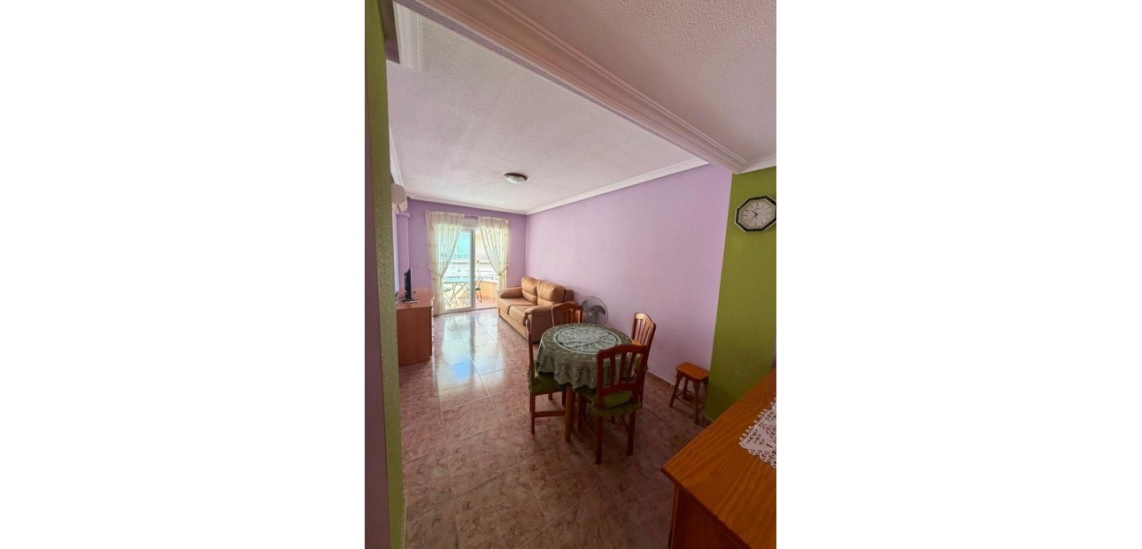 Sale - Apartment / flat -
Torrevieja - torrevieja