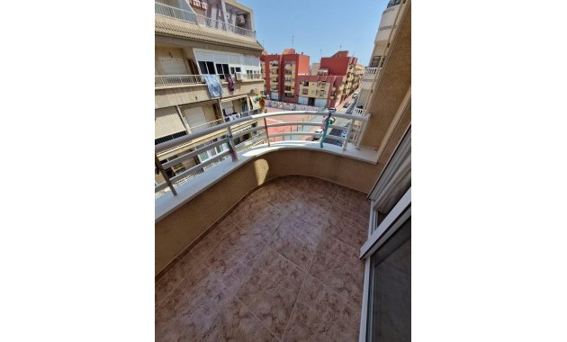 Sale - Apartment / flat -
Torrevieja - torrevieja