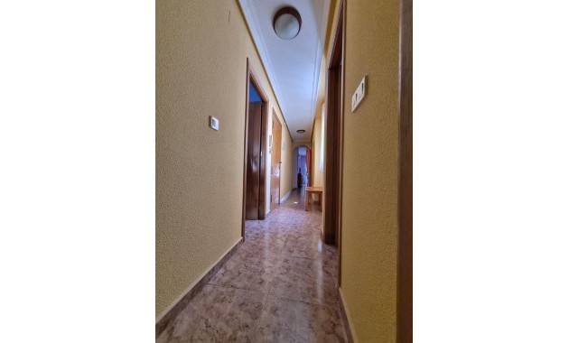 Sale - Apartment / flat -
Torrevieja - torrevieja