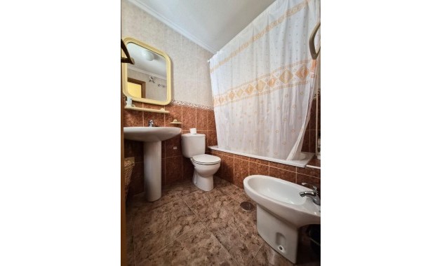 Sale - Apartment / flat -
Torrevieja - torrevieja