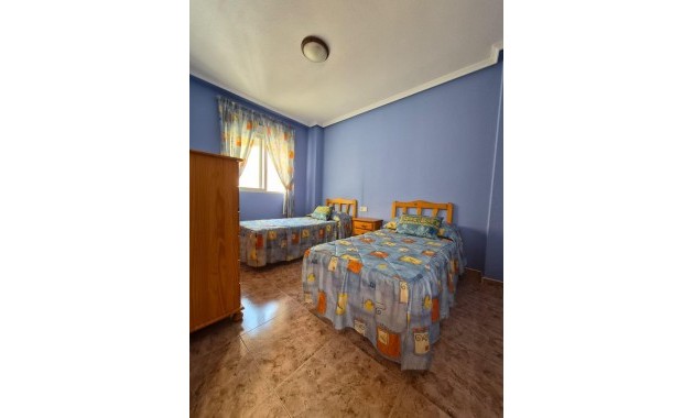 Sale - Apartment / flat -
Torrevieja - torrevieja