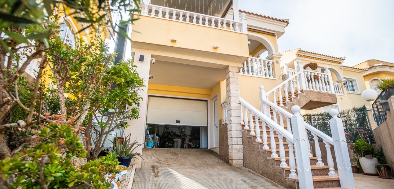 Herverkoop - Villa -
San Fulgencio - urb.la marina