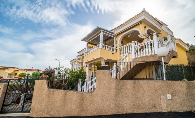 Herverkoop - Villa -
San Fulgencio - urb.la marina