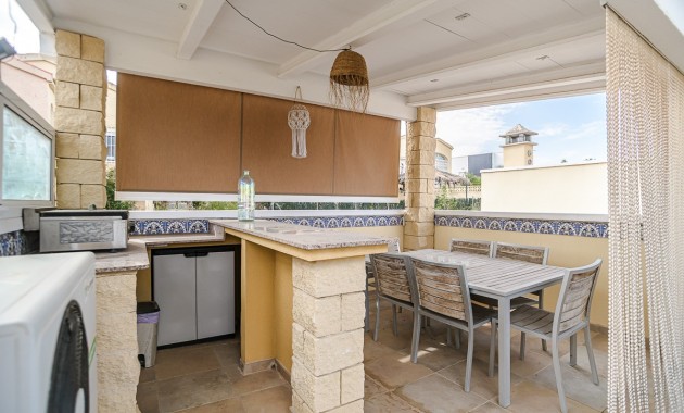 Herverkoop - Villa -
San Fulgencio - urb.la marina