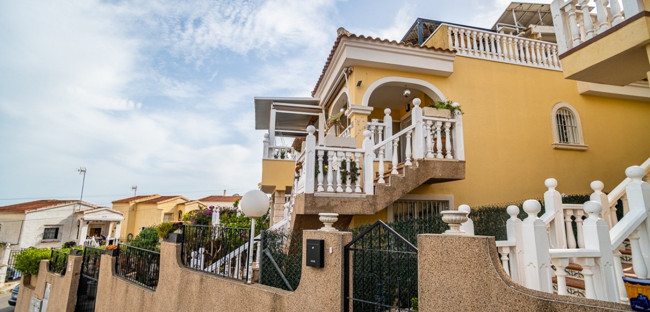 Herverkoop - Villa -
San Fulgencio - urb.la marina