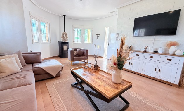 Sale - Villa -
CATRAL - Catral