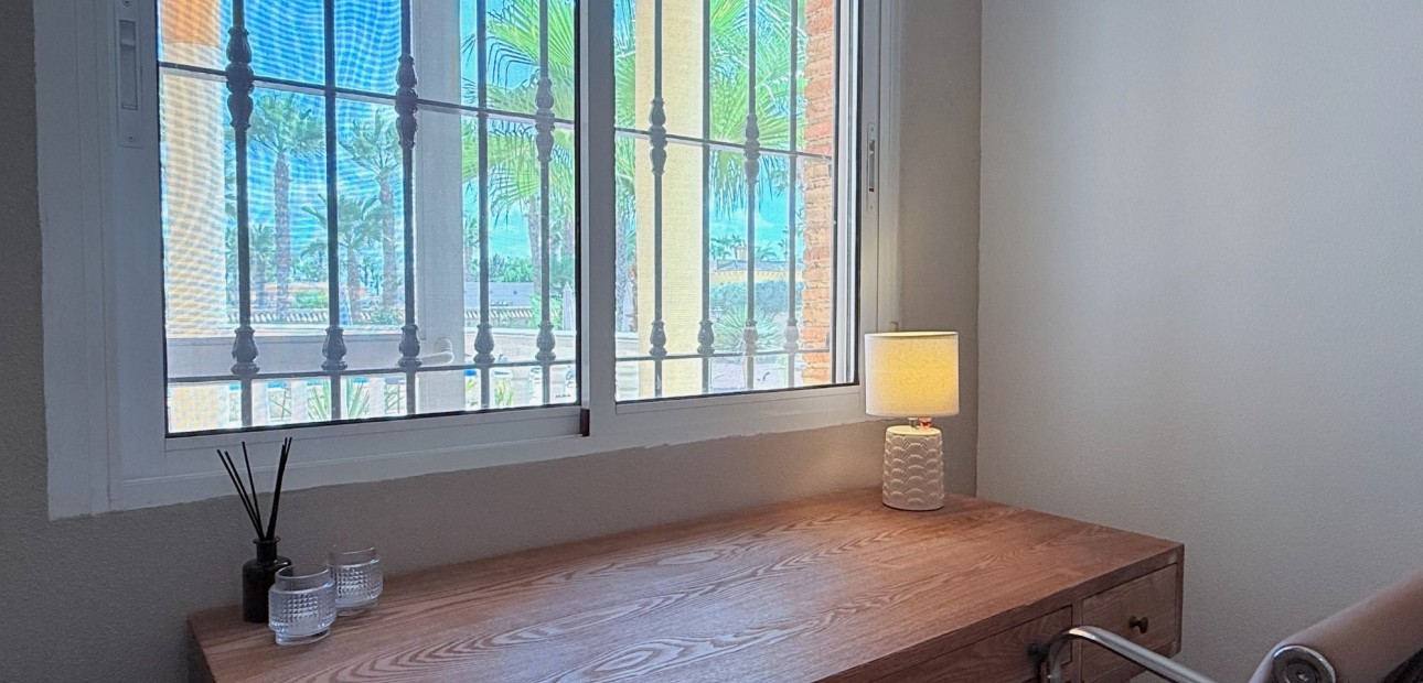 Sale - Villa -
CATRAL - Catral