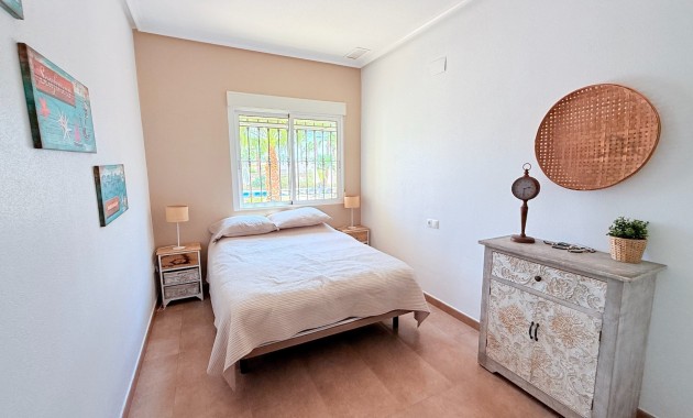 Sale - Villa -
CATRAL - Catral