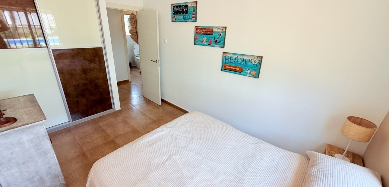 Sale - Villa -
CATRAL - Catral