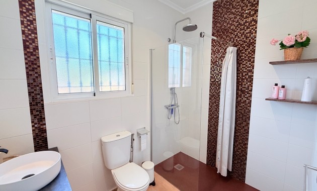 Sale - Villa -
CATRAL - Catral