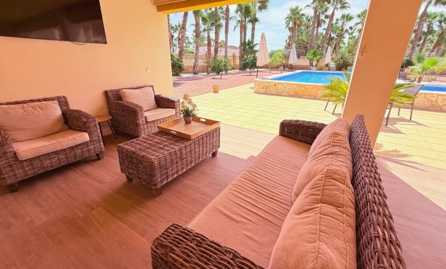 Sale - Villa -
CATRAL - Catral