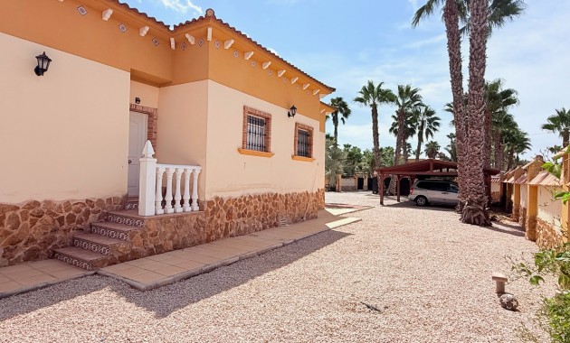 Sale - Villa -
CATRAL - Catral