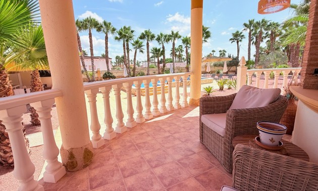 Sale - Villa -
CATRAL - Catral