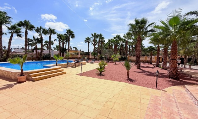 Sale - Villa -
CATRAL - Catral