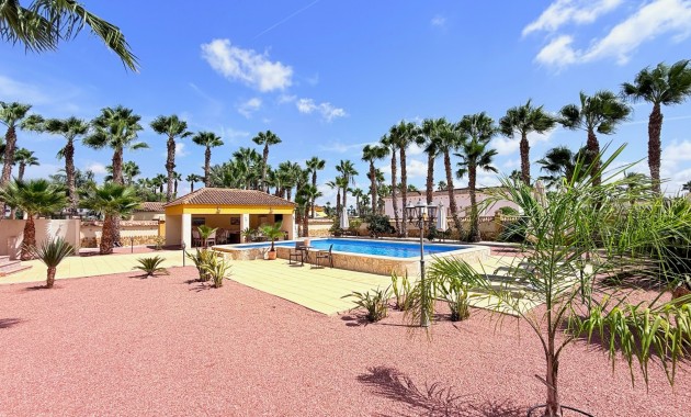 Sale - Villa -
CATRAL - Catral