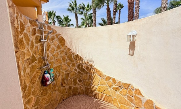 Sale - Villa -
CATRAL - Catral