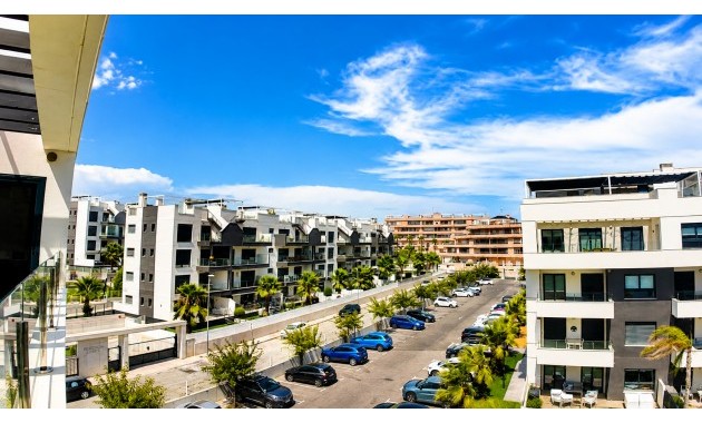 Herverkoop - Penthouse -
Orihuela Costa - Villamartín