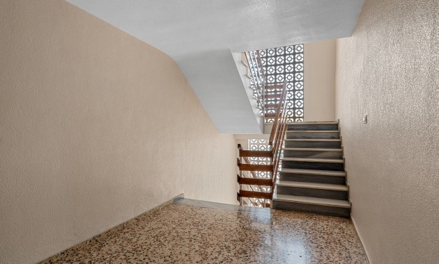 Herverkoop - Appartement / flat -
Orihuela Costa - Punta Prima