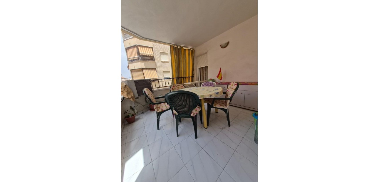Sale - Apartment / flat -
Torrevieja - Estacion de autobuses