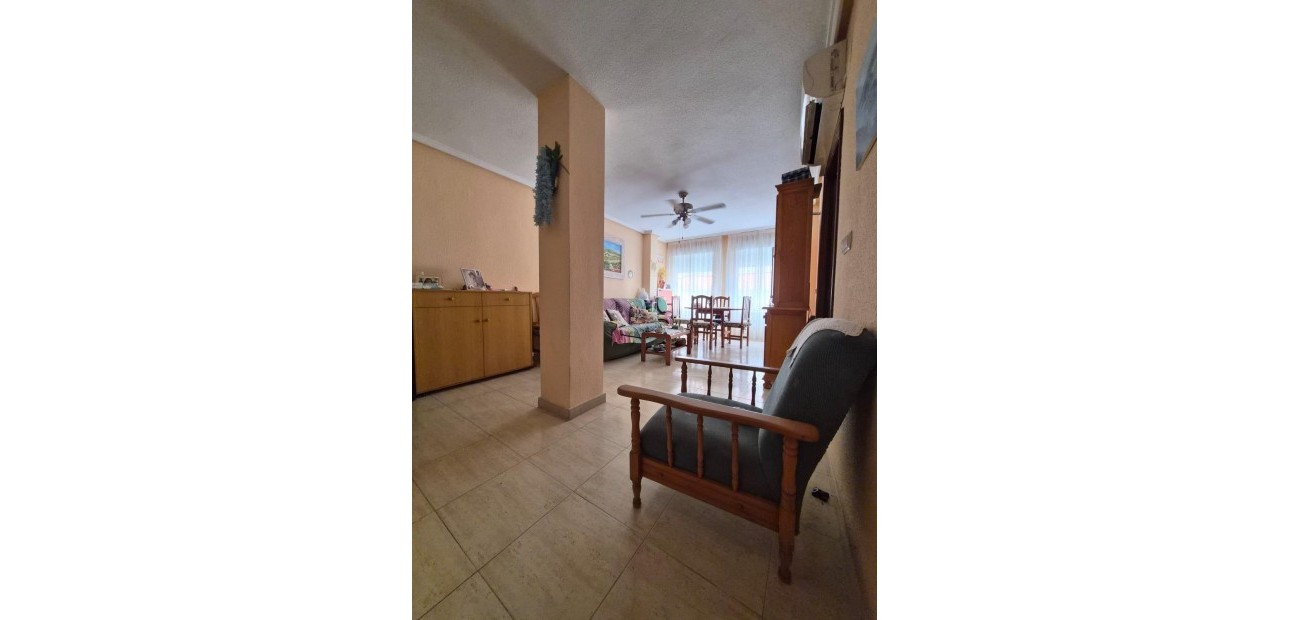 Sale - Apartment / flat -
Torrevieja - Estacion de autobuses