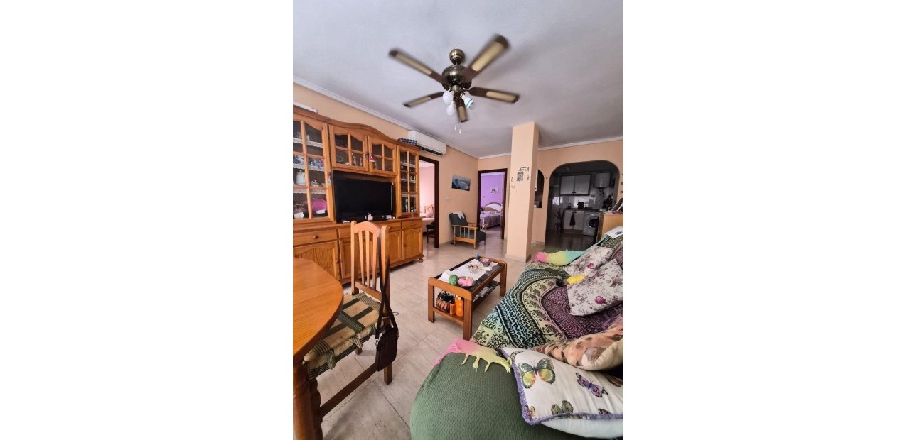 Sale - Apartment / flat -
Torrevieja - Estacion de autobuses
