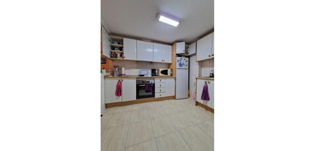 Sale - Apartment / flat -
Torrevieja - Estacion de autobuses