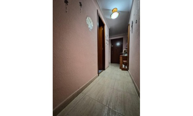 Sale - Apartment / flat -
Torrevieja - Estacion de autobuses