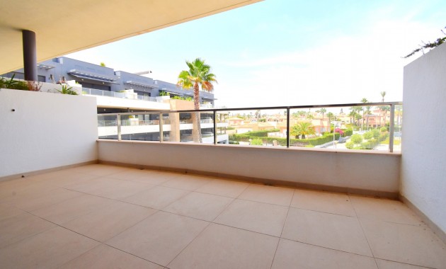 Sale - Apartment / flat -
Orihuela Costa - Playa Flamenca