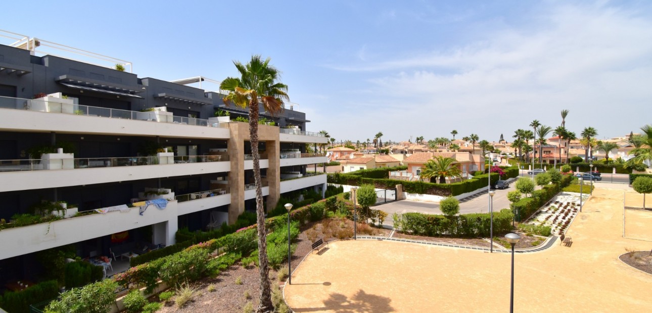 Sale - Apartment / flat -
Orihuela Costa - Playa Flamenca