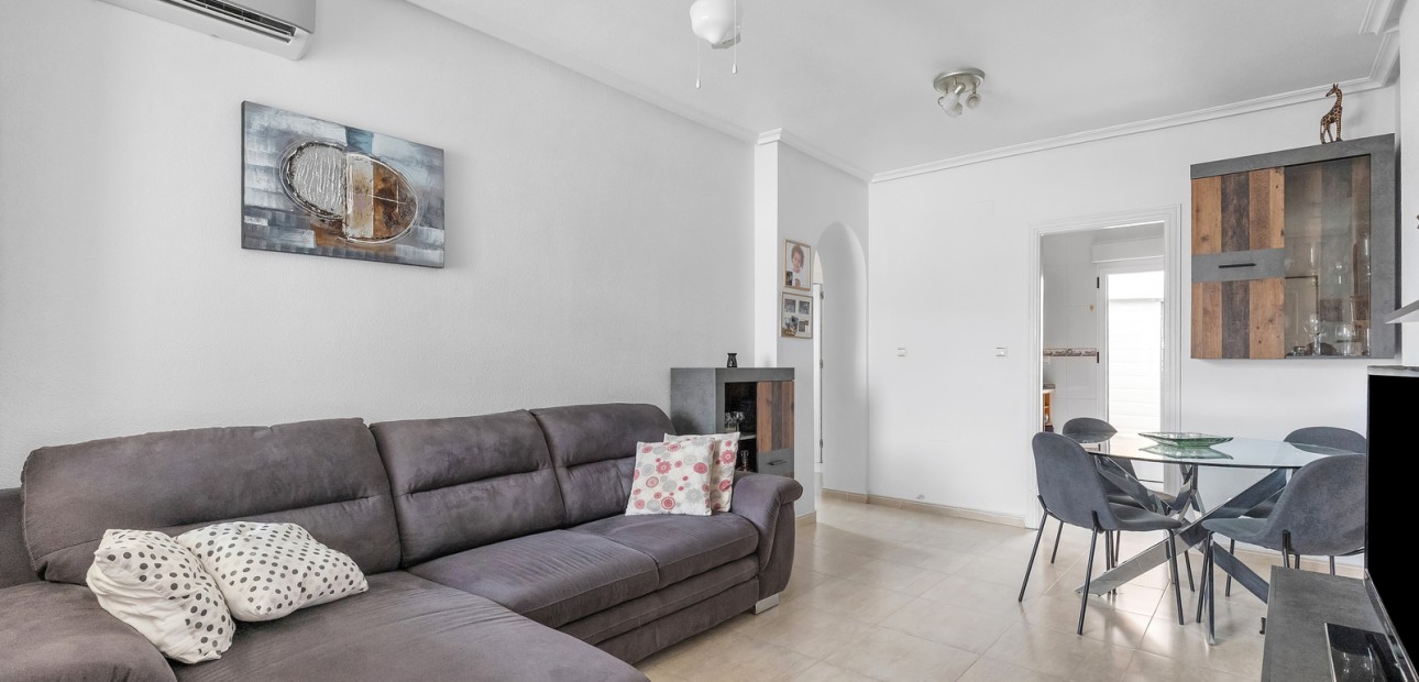 Sale - Apartment / flat -
Orihuela Costa - Los Altos