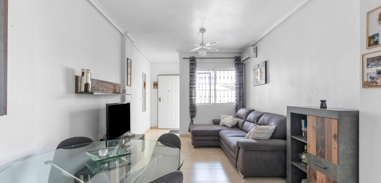 Sale - Apartment / flat -
Orihuela Costa - Los Altos