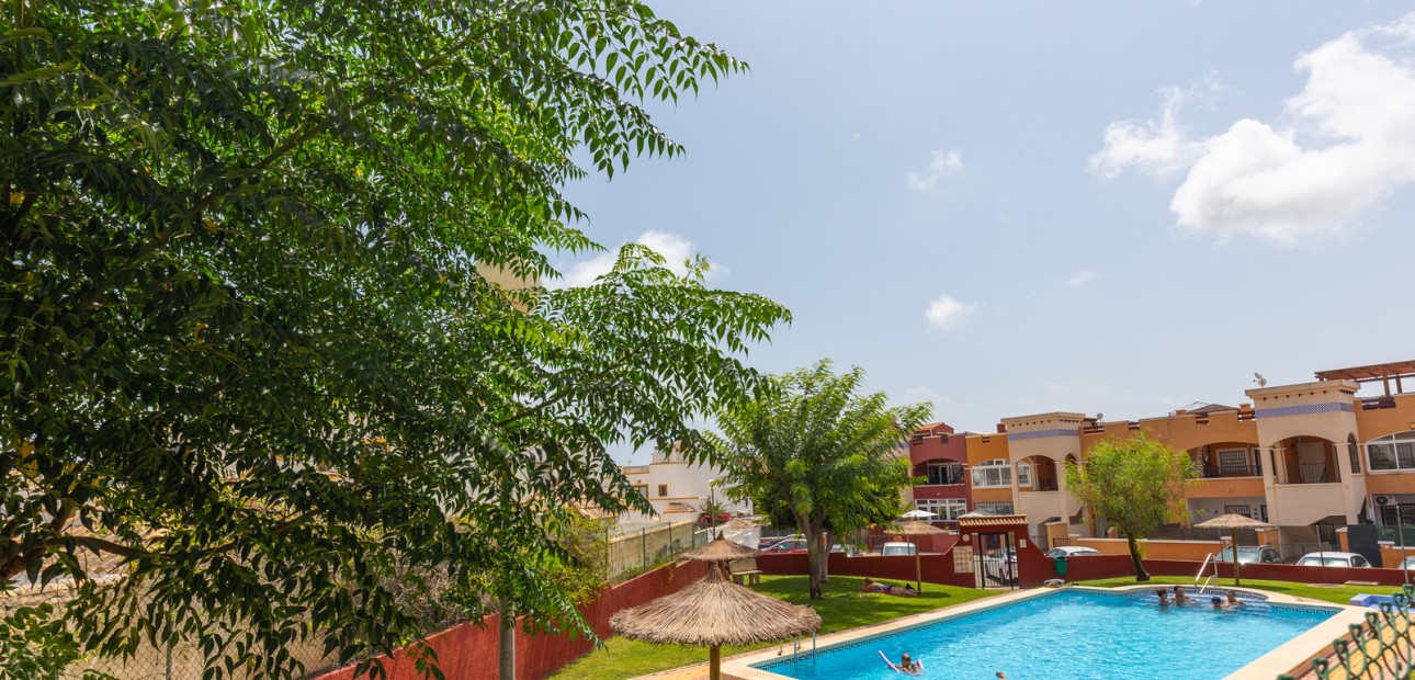 Sale - Apartment / flat -
Orihuela Costa - Los Altos