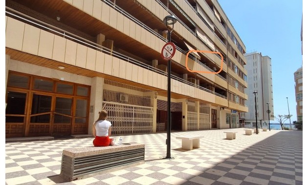 Sale - Apartment / flat -
Torrevieja - Playa Acequion