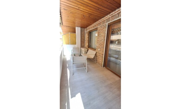 Sale - Apartment / flat -
Torrevieja - Playa Acequion