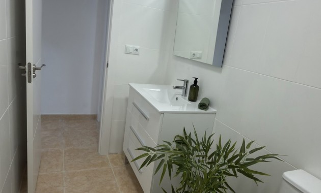 Sale - Apartment / flat -
Torrevieja - Torrevieja - Centre